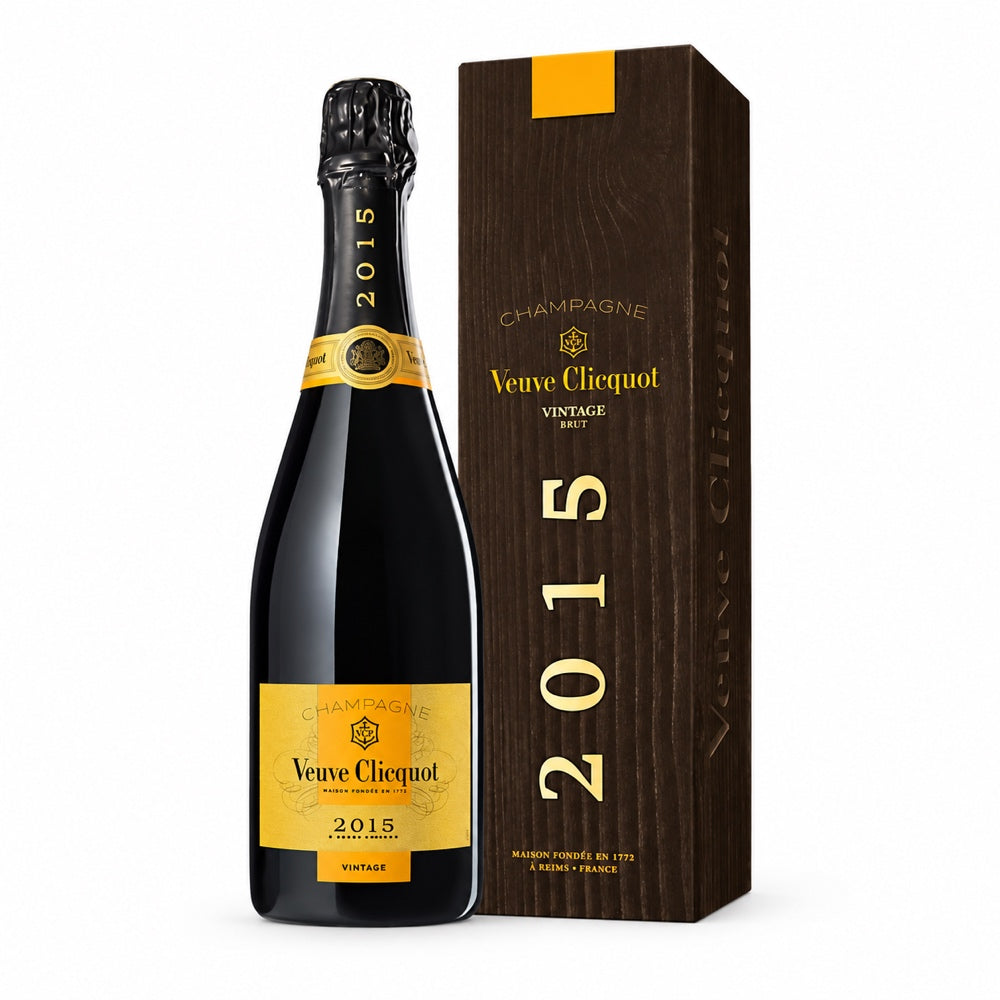 Veuve Clicquot Vintage 2015 Brut Champagne Gift Box, 750 ml
