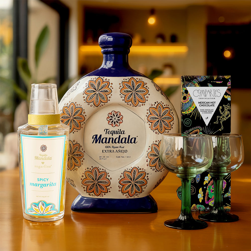 Mandala Extra Anejo & Candies With Customizable Cactus Glasses Gift Set - Bottle Engraving
