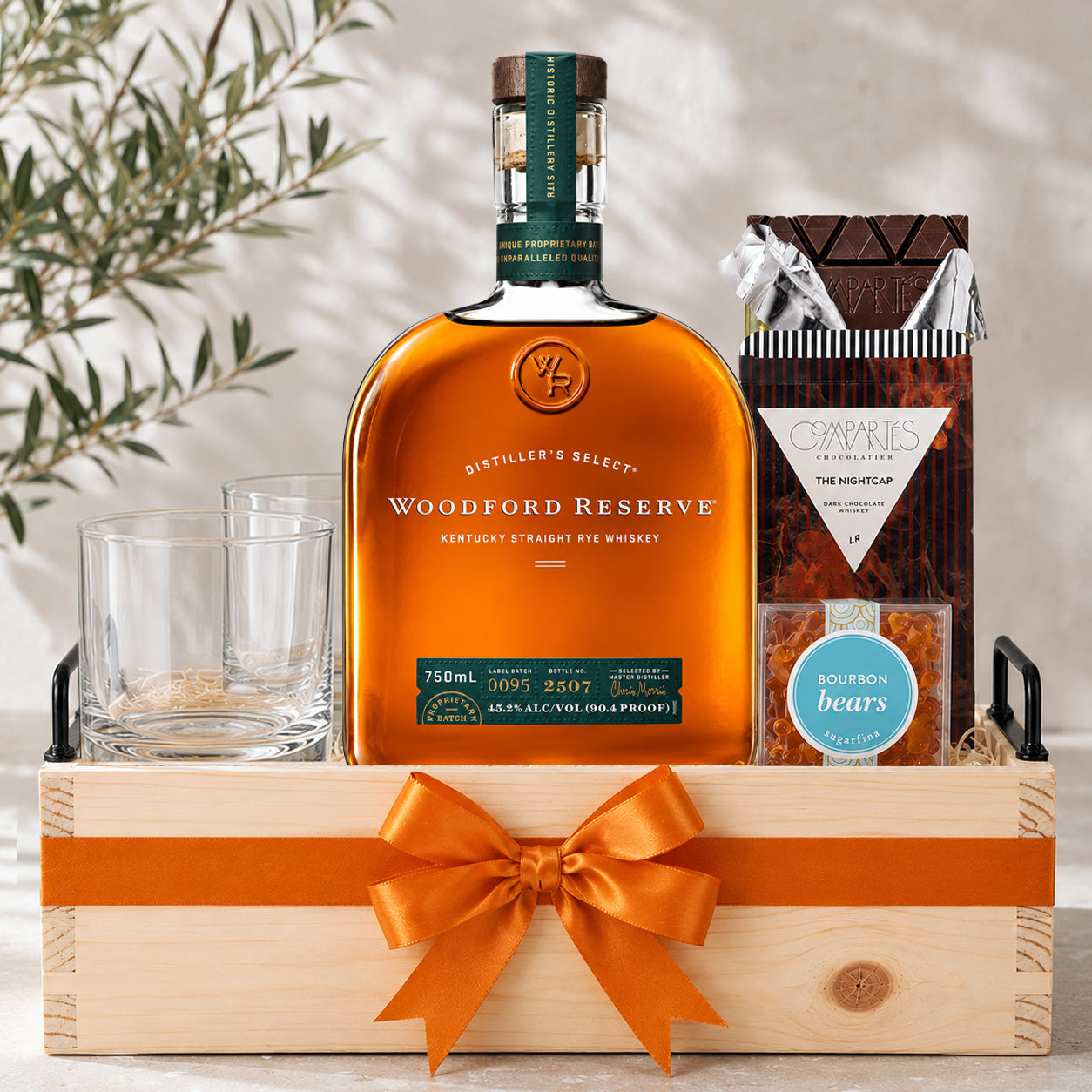 Woodford Reserve and Glasses Whiskey Gift Set – Bottle Engraving