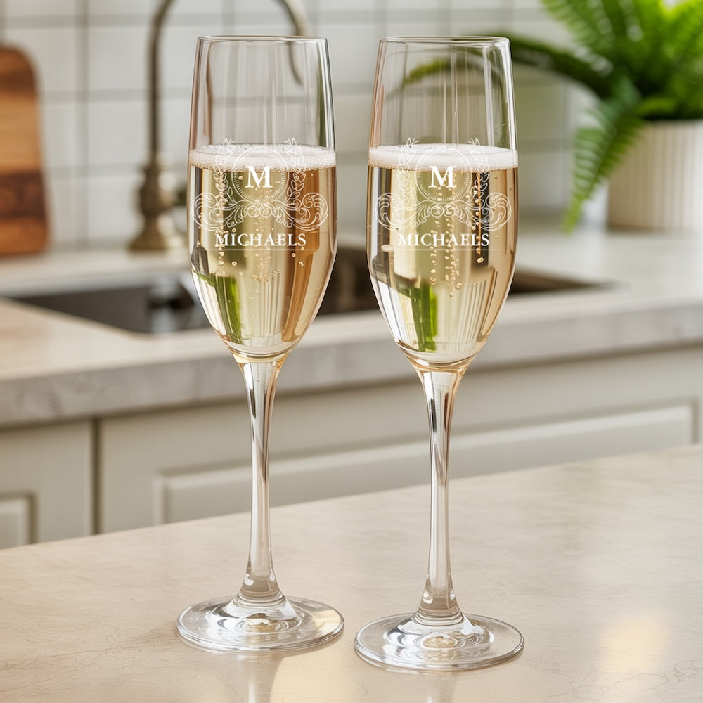 Veuve Clicquot & Parisian Macarons Champagne Gift Set with