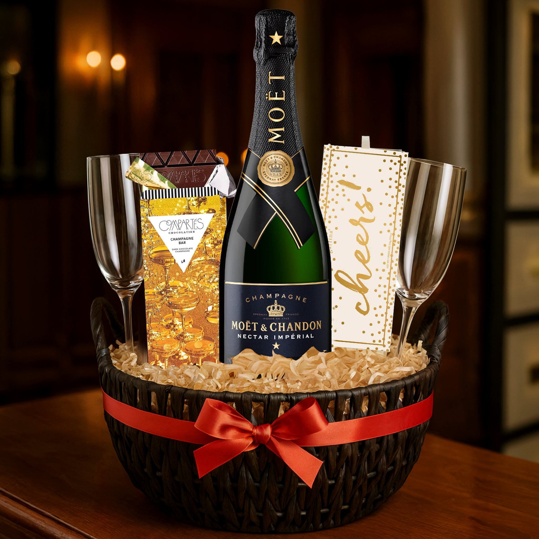 Moët & Chandon Gift Basket – Bottle Engraving