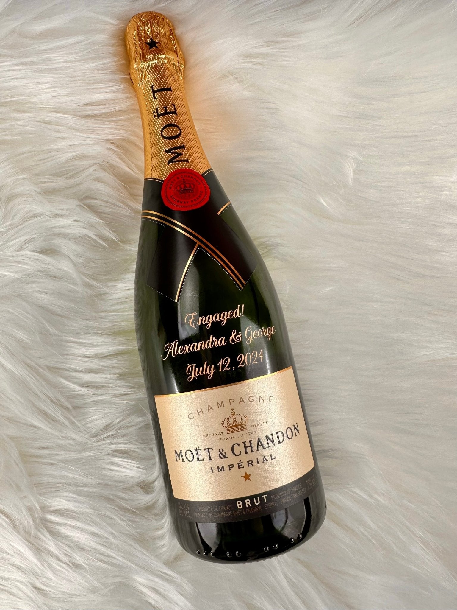 Moët & Chandon Champagne Gift Basket with Customizable Flutes - Bottle Engraving