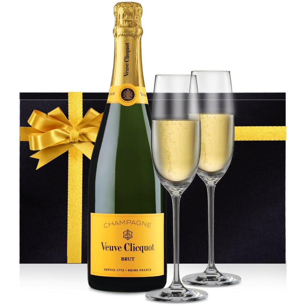 Veuve Clicquot Champagne Gift Set with Engraved Flutes - 750ml / Brut