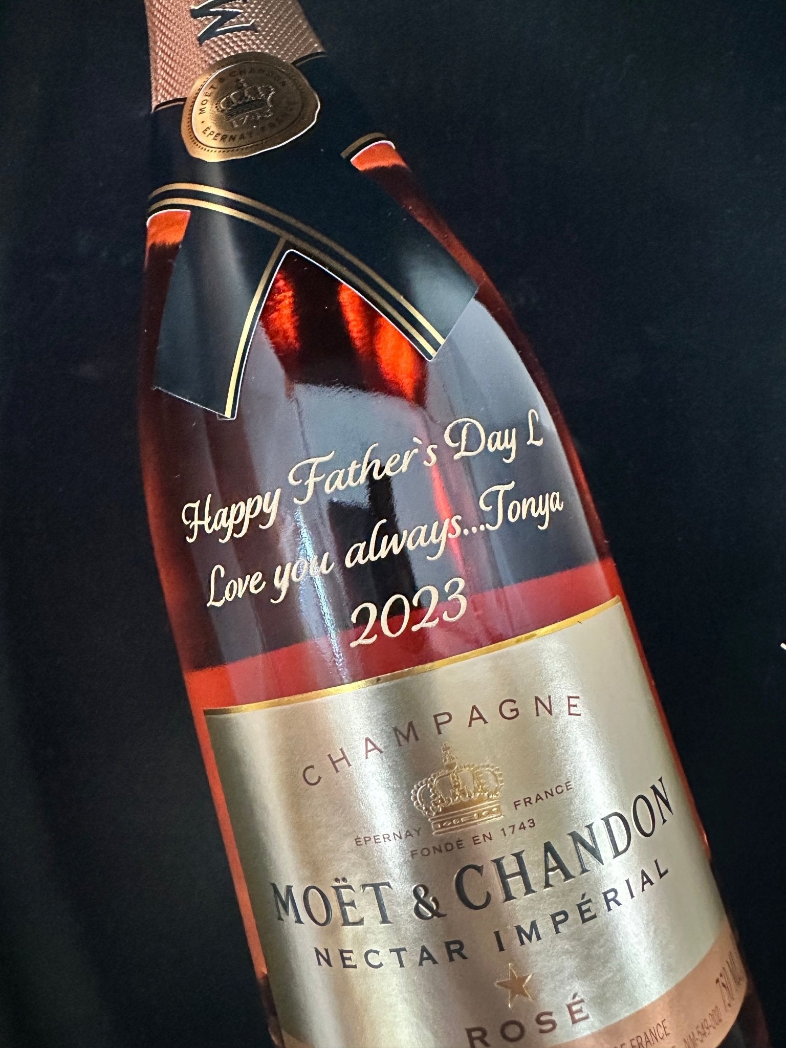 Moët & Chandon Champagne Brut Rose Imperial - Bottle Engraving