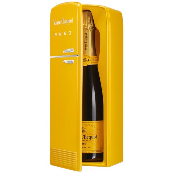 Veuve Clicquot Brut Yellow Label Smeg Collaboration Champagne - Bottle Engraving